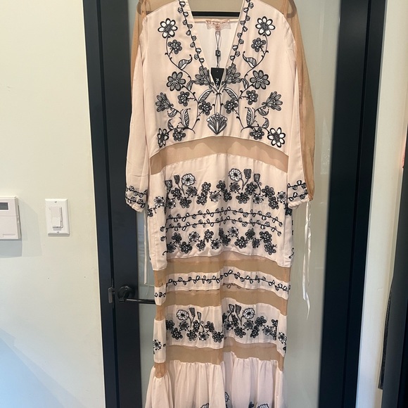 For Love and Lemons UNICORN piece BNWT cream & black mesh embroidered maxi dress - Picture 4 of 11